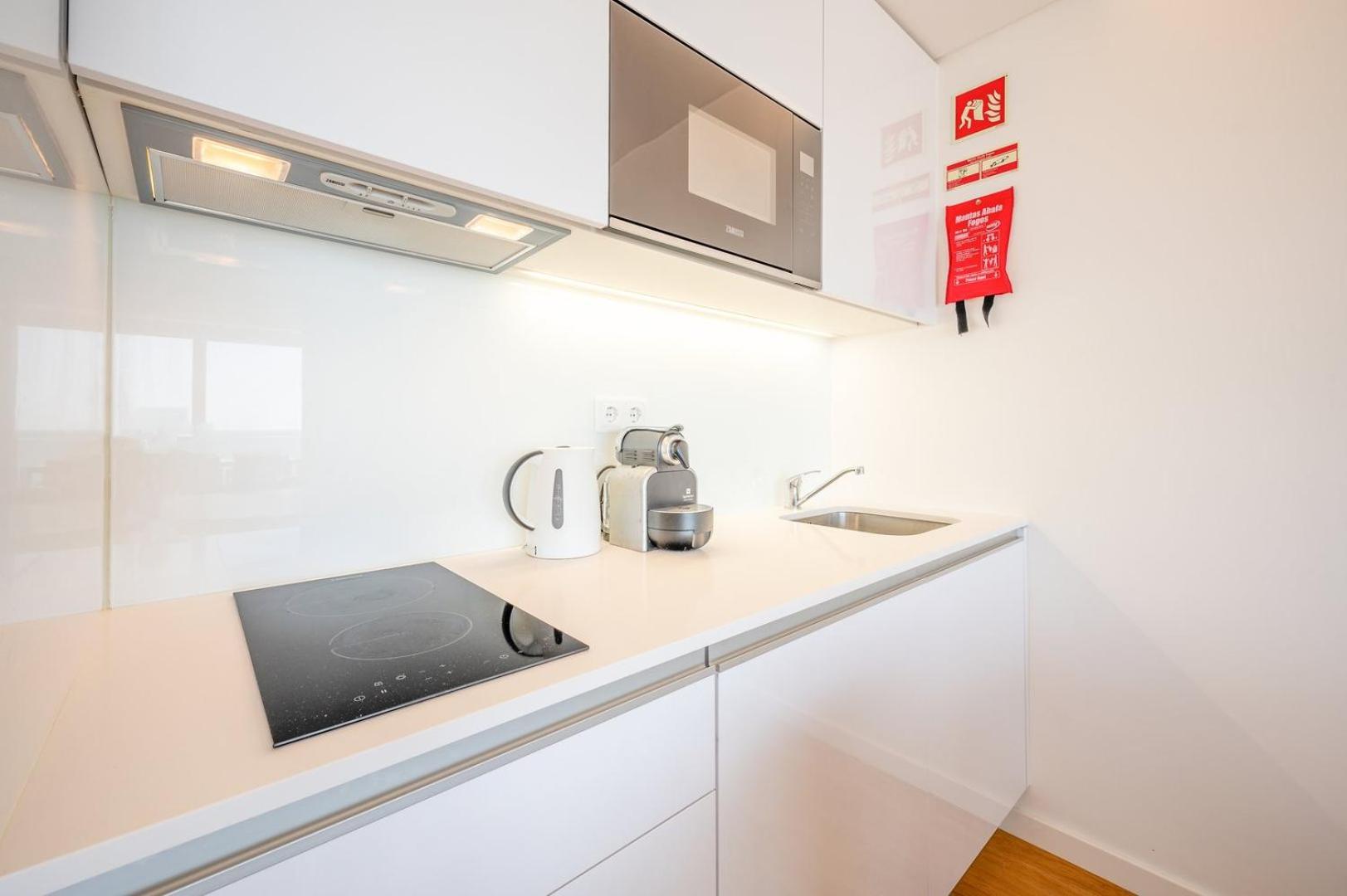 Guestready - Beachfront Naufrago'S Retreat 2 Sesimbra Bagian luar foto