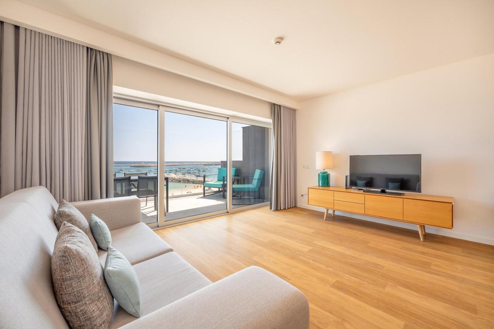 Guestready - Beachfront Naufrago'S Retreat 2 Sesimbra Bagian luar foto