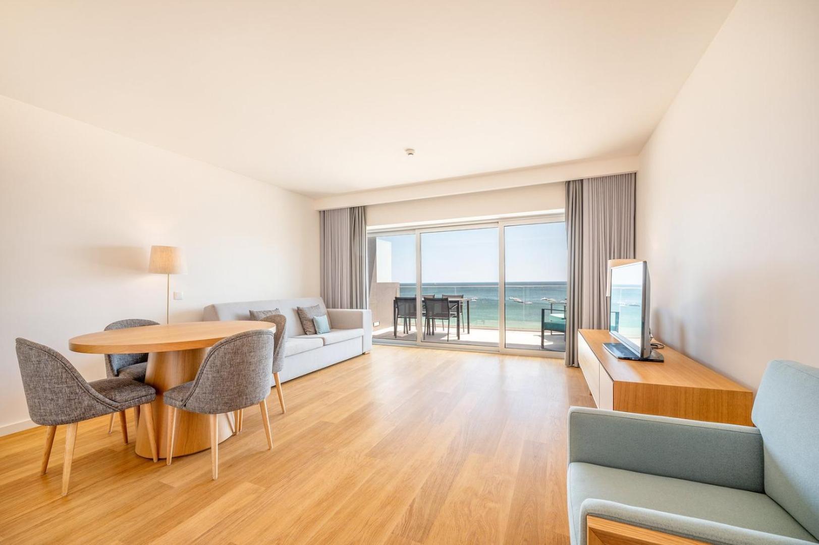 Guestready - Beachfront Naufrago'S Retreat 2 Sesimbra Bagian luar foto