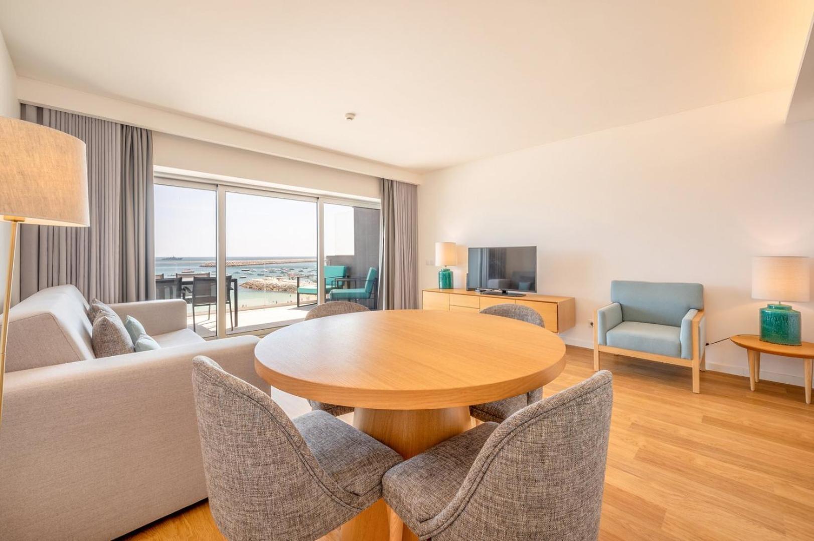 Guestready - Beachfront Naufrago'S Retreat 2 Sesimbra Bagian luar foto